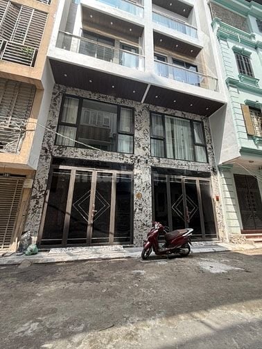 NHÀ 5TẦNG PHỐ GIA QUẤT - ĐƯỜNG RỘNG GARA Ô TÔ - VIEW THOÁNG - CHỈ 7.15