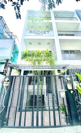 Cho Thuê Mặt Tiền Đẹp Tại Hoa Sứ - Đối diên CoopMart PXL 