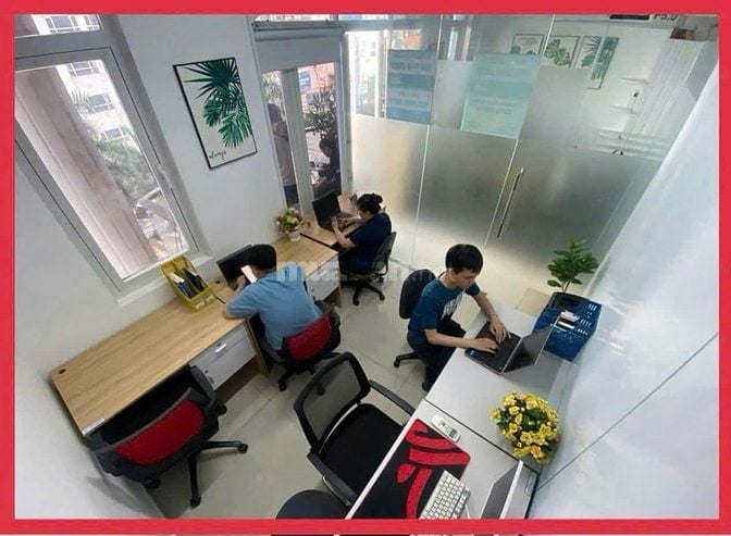 CHỈ 2,5 TRIỆU – VĂN PHÒNG CÓ CỬA SỔ, ĐẦY ĐỦ BÀN GHẾ – VÀO LÀM NGAY