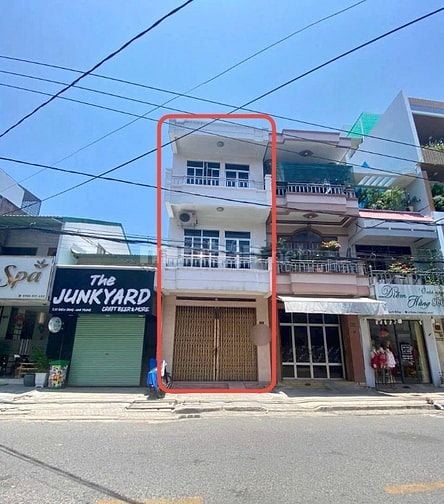 Bán nhà mặt tiền Bạch Đằng, trung tâm Nha Trang, cách biển chỉ 5 phút