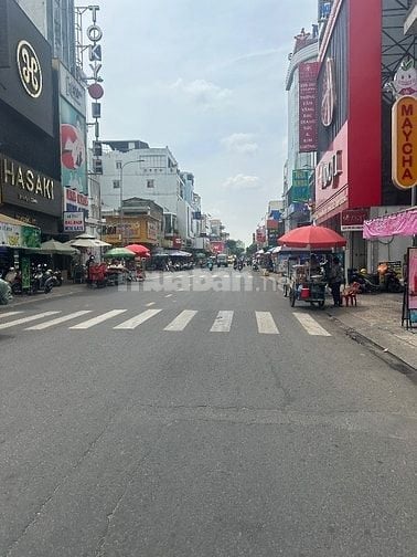 Bán nhà 3 lầu đẹp –86 Tân Quý, 5x20m  Vị trí trung tâm, ở ngay