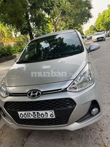 Bán xe i10 1.2 AT 2019 màu bạc
