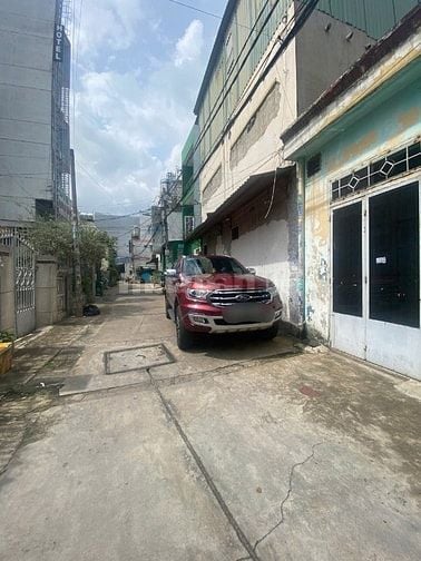 Bán nhà cấp 4 - gần chợ Lạc Quang - Hẻm xe hơi thông thoáng