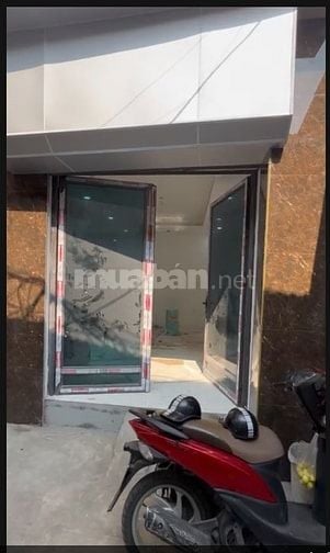 Mua đất tặng nhà 2 tầng đang hoàn thiện