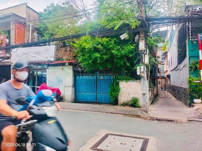 Bán nhà 2 mặt tiền rẻ đẹp (9x26) 99 Lê Lợi p4 Gò Vấp ĐH Công Nghiệp 4 