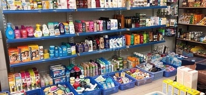 CỬA HÀNG CÔ LAN QUẬN 12 BỔ SUNG NHÂN VIÊN BÁN HÀNG MỸ PHẨM TẠI QUẦY