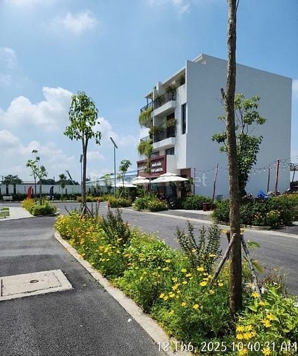 🔥 Cá mập mắc cạn - Nhà đẹp bình chánh - Giá chỉ bằng căn hộ chung cư 