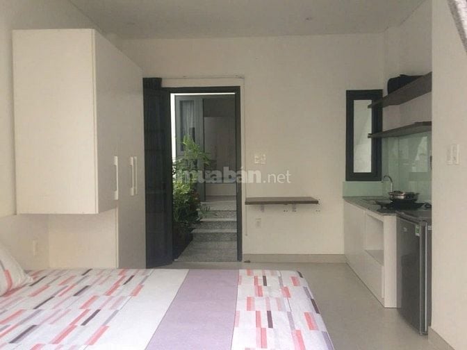 Cho thuê phòng studio đầy đủ nội thất, sáng, mát, gần ngã 4 Hàng Xanh