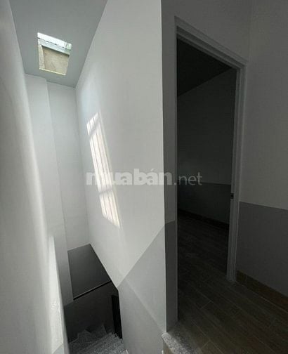 Nhà 2 tầng, Ngõ Vip Trại Cá, Trương Định, ô tô thông 48,5m2 12,8 tỷ