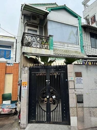 hẻm xe hơi 451/ Phạm Thế Hiển P3Q8.nhà cũ tiện cải tạo lại.giá tốt
