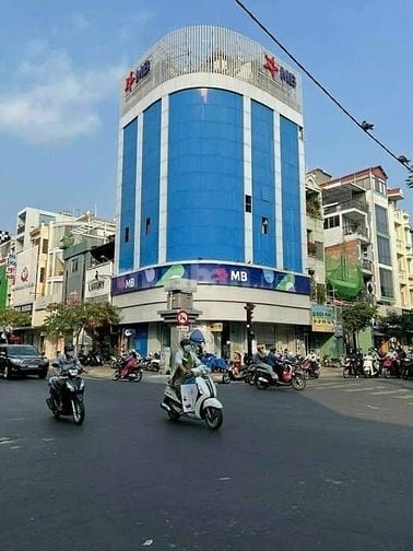Tòa nhà  Nguyễn Đình Chiểu, Phường 2, Quận 3, TP.HCM  • 6 lầu 