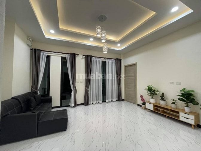 Vỡ nợ cần bán gấp nhà 1T2L đường Nguyễn Hữu Trí, Bình Chánh. Sổ riêng