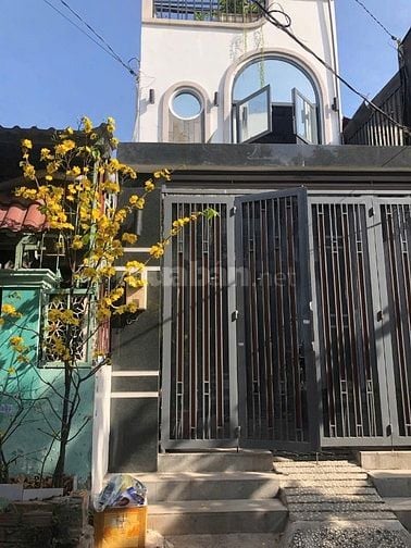 Nhà đúc 3 tầng đường 6m thông Nguyễn Văn Quá, Quận 12, 4x14, SHR, 5tỷ2