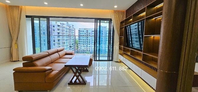 Cho thuê căn góc 3PN 117m2, 25tr, nội thất cao cấp, Celadon City