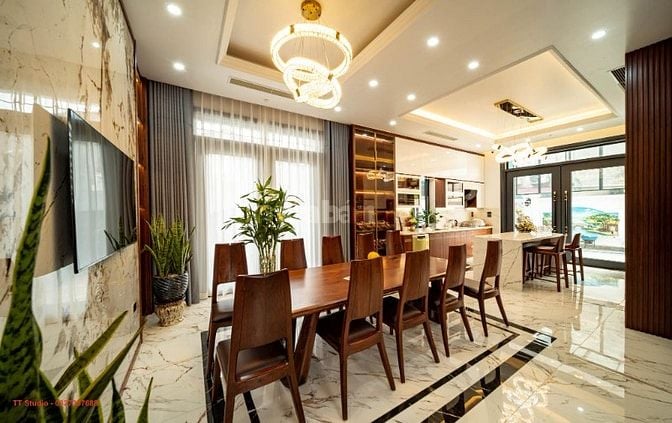 Giảm giá chào nhà Mặt phố Núi Trúc giá 18 tỷ, 55mx4 tầng. KD lớn