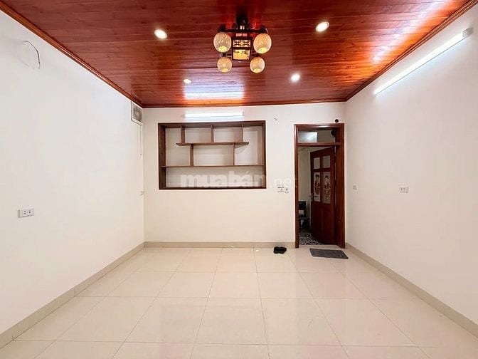 Bán nhà Ngọc Hồi, 34m2 xây 4 tầng, 3 ngủ, giá 4.95 tỷ ngay TT Văn Điển
