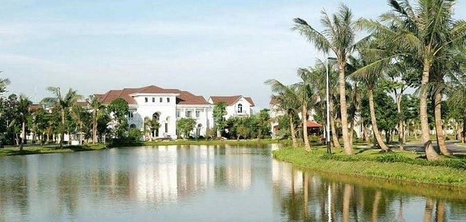 Biệt thự sân golf đẳng cấp full nội thất có hồ bơi riêng từ 50tr/m2 ca
