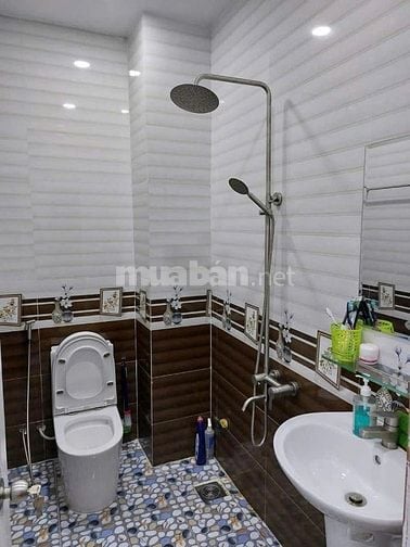 Cho thuê nhà hẻm 4m(XH)Hương Lộ 2, P.B.T.Đông, Q.Bình Tân giá 14tr