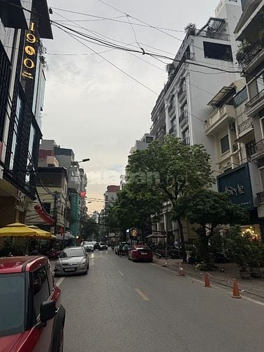 NHỈNH 15TỶ CỰC HIẾM NHÀ 2T MẶT PHỐ ĐẠI YÊN 279 ĐỘI CẤN BA ĐÌNH DT 49M