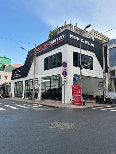 Căn góc 2MT Tân Thành và Phó Cơ Điều quận 5 ngay BV Chợ Rẫy (9x18m)