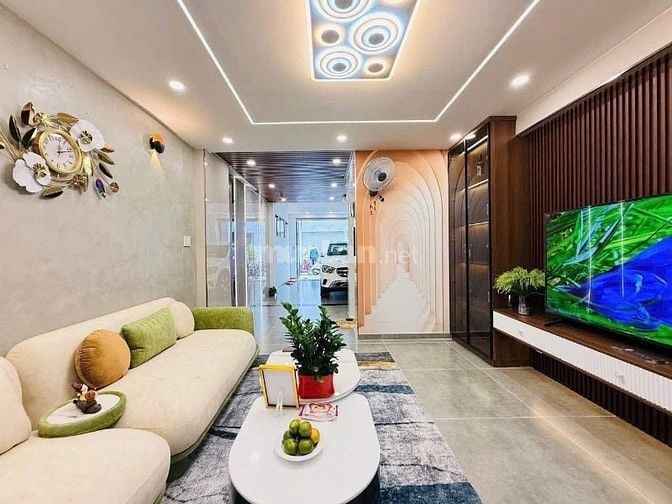 Bán nhà 4,5 tầng hẻm 6m Full nội thất Thang máy p9 Gò Vấp
