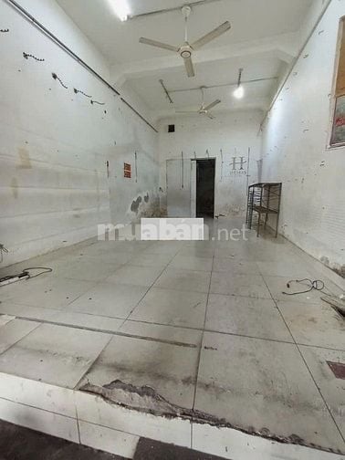 Cho thuê nhà mặt tiền Nguyễn Trãi, P.11, Q.5 giá 17tr