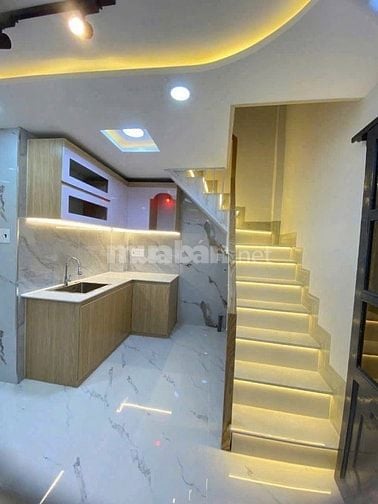Bán nhà khu dân cư hiện hữu. Làm sổ được 
