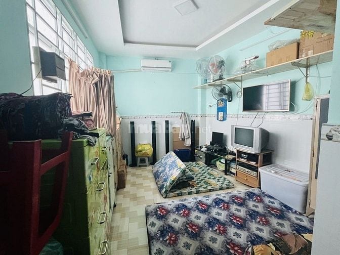 ĐỖ NGỌC THẠNH QUẬN 5, CHỈ 3TỶ HƠN, 24M2 3 TẦNG ĐÚC BÊ TÔNG.