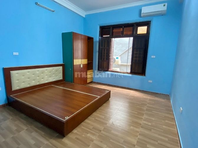 Chính chủ - Cho thuê nhà nguyên căn 4 tầng tại số 8F ngõ 81 phố Láng H