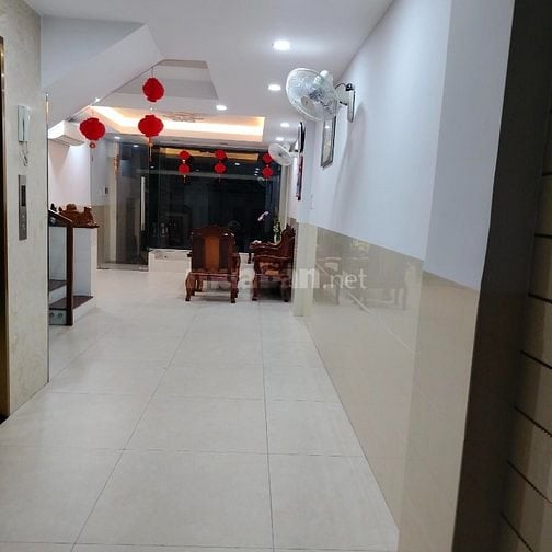 Cho thuê mặt bằng làm văn phòng 