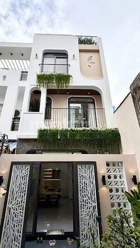 Bán gấp nhà ở đường Hoà Bình, phường Hiệp Tân, quận Tân Phú, giá 2 tỷ 