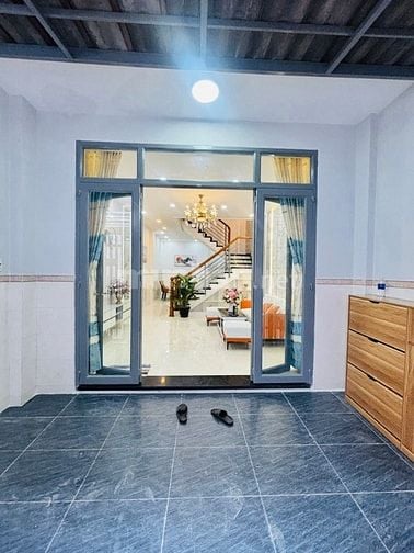 NHÀ ĐẸP-NGAY KHU VỰC SẦM UẤT-SỔ SÁCH CHUẨN CHỈNH-GIÁ TỐT NHẤT KHU VỰC