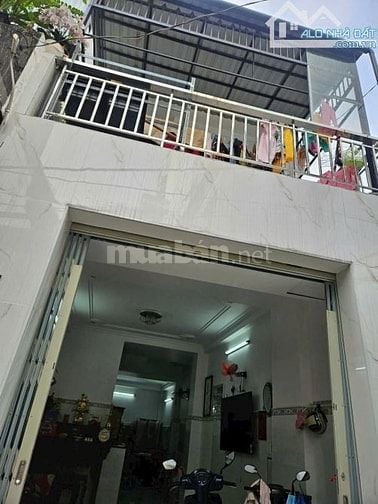 Cho thuê nhà Phạm văn Chiêu 2PN, 2WC giá 9tr/tháng