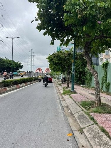 Bán lô góc 2MT 554 Phạm Văn Đồng, P.13, Bình Thạnh: 18 x 22, giá 59tỷ