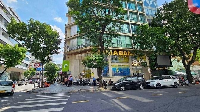 BÁN NHÀ GÓC V.I.P 245 LÝ TỰ TRỌNG QUẬN 1 (97m2) 