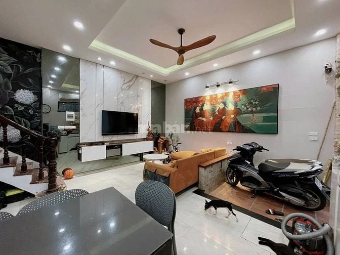 Bán nhà riêng 40m2, 4 tầng, 3 ngủ, tại Nguyễn Trãi, Thanh Xuân, Hà Nội