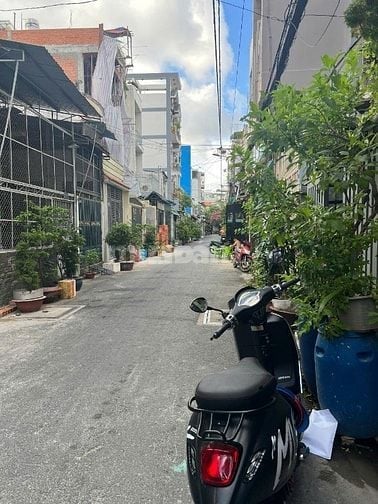 Bán gấp nhà Khuông Việt-3 Tầng-HXH 6m thông- 5.9 TL