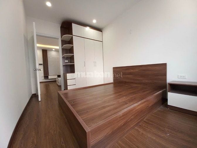 Chính chủ căn hộ 82m2 3 ngủ giá rẻ