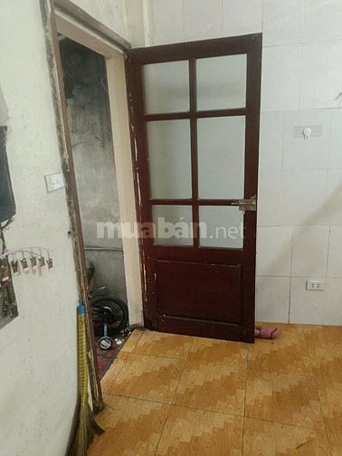 Cho thuê phòng khép kín 20m2 Lạc Long Quân Võ Chí Công