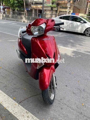 Honda lead đời cao êm đẹp như hình