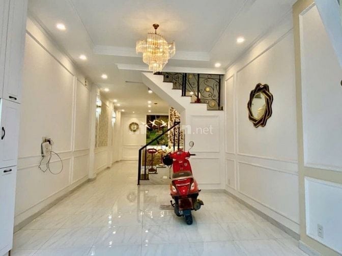 BÁN NHÀ ĐẸP CMT8 Q3 ( 65m2 ) - MUA LÀ VÀO Ở NGAY - KẾT CẤU ĐẸP