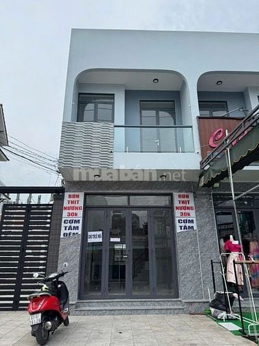 Cho thuê nhà đường Nguyễn Tư Nghiêm giá 16 triệu/ tháng 