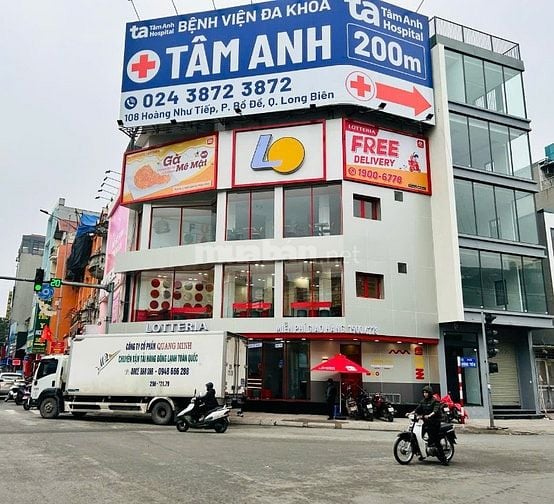 Cho thuê nhà mặt phố Phạm Văn Đồng 160mx3T MT 18m, vị trí cực đỉnh