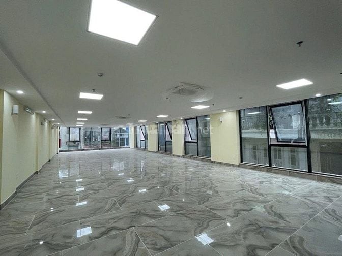 CHÍNH CHỦ BÁN TÒA VP HẠNG SANG MP Q. CẦU GIẤY 