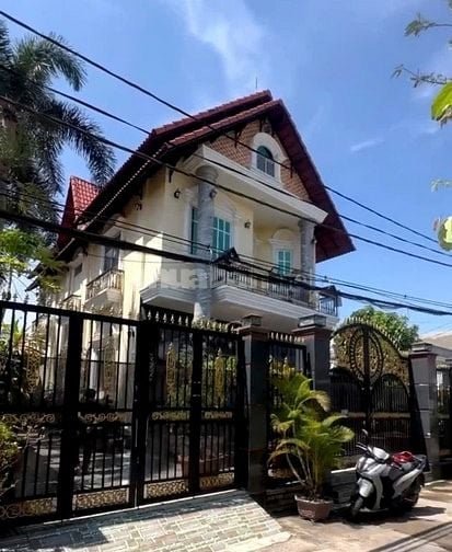 Cần bán gấp biệt thự Nguyễn Bình, Phú Xuân, Nhà Bè 