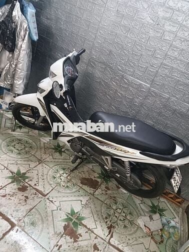 Hon da RSX Xe số màu trắng