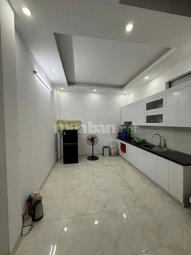 Siêu phẩm Phân lô Trung kính, 47m2, 5 tầng, giá 12,5 tỷ 