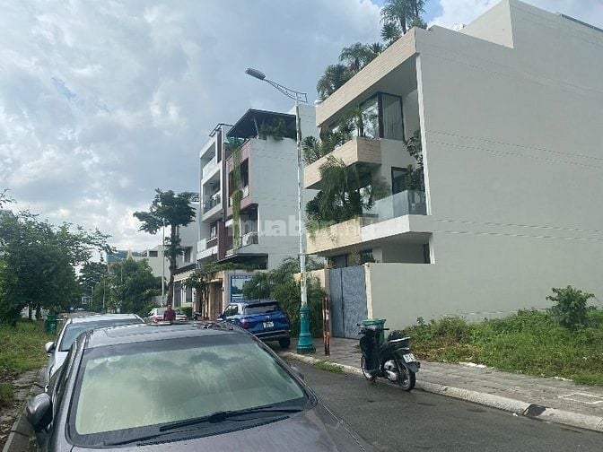 Bán đất Thủ Thiêm Villa, 160m2, đường 12m, vị trí đẹp gần sông Sài Gòn