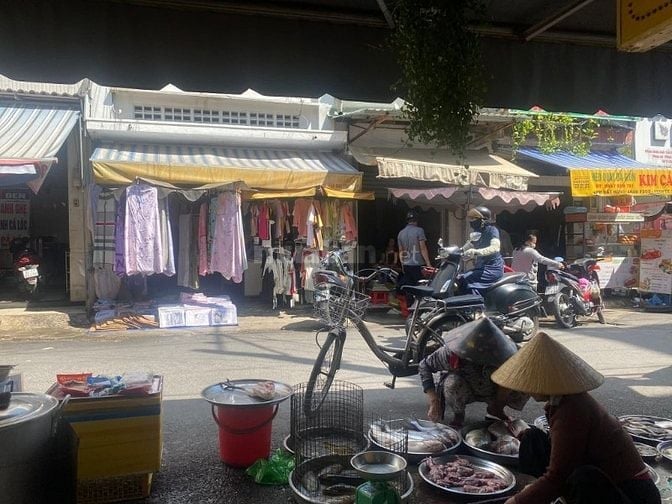 phòng cho thuê 30m2 đường lê đức thọ.đầy đủ nội thất. ngay chợ .