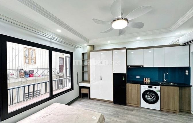 Bán CCMN ngõ rộng oto Giáp Bát 33m giá 9.7 tỉ